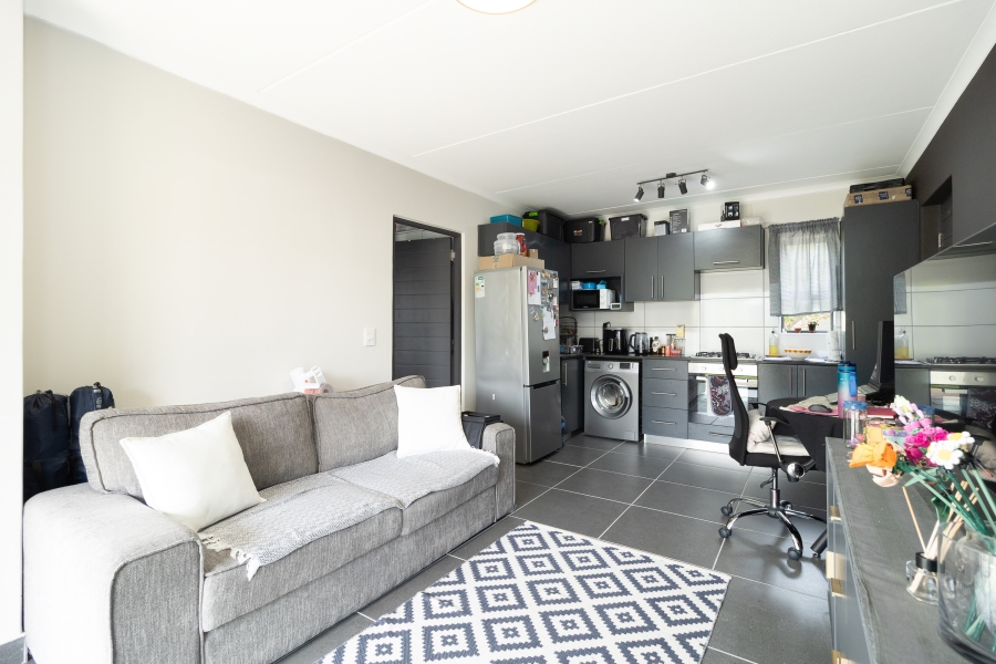 1 Bedroom Property for Sale in Jakarandas Western Cape